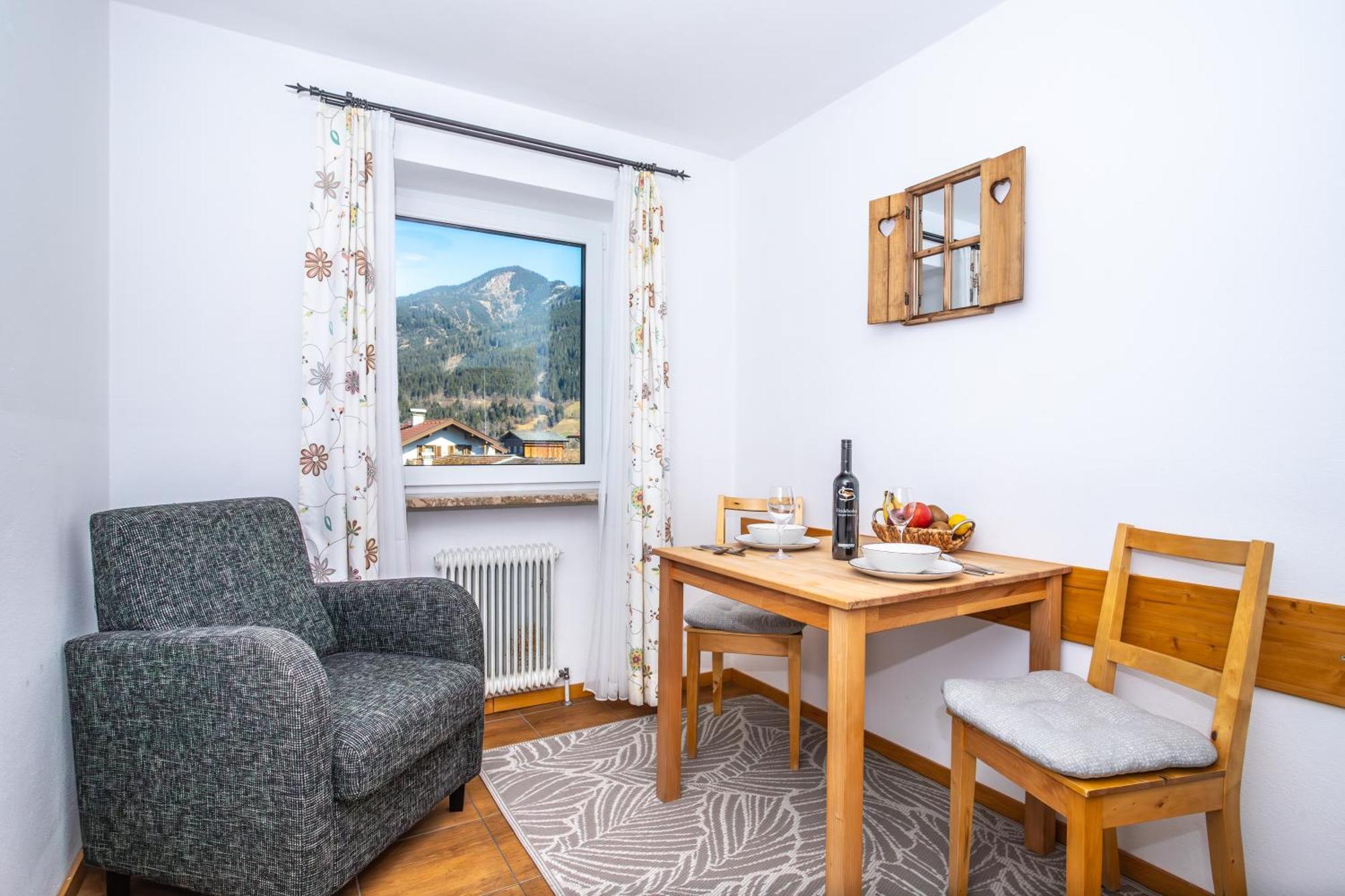 Alpina Apartments - Τσελ αμ Ζέε Εξωτερικό φωτογραφία